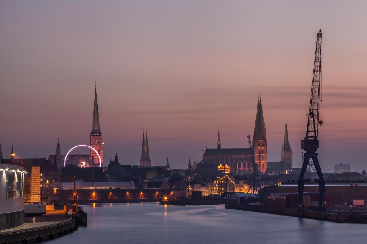 Hotel Die Reederin Lübeck Extérieur photo